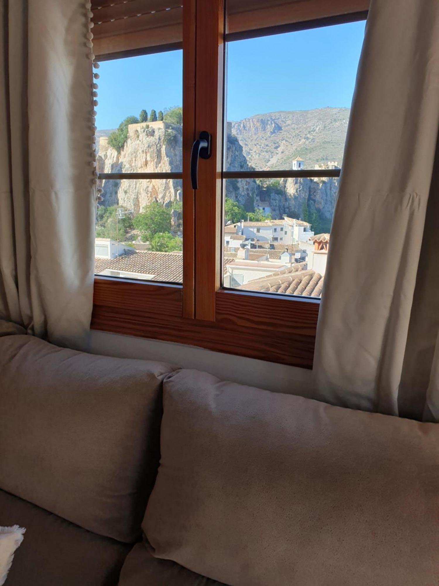 Atico Guadalest Rooftop Apartment With 360º Views And Art Exterior photo