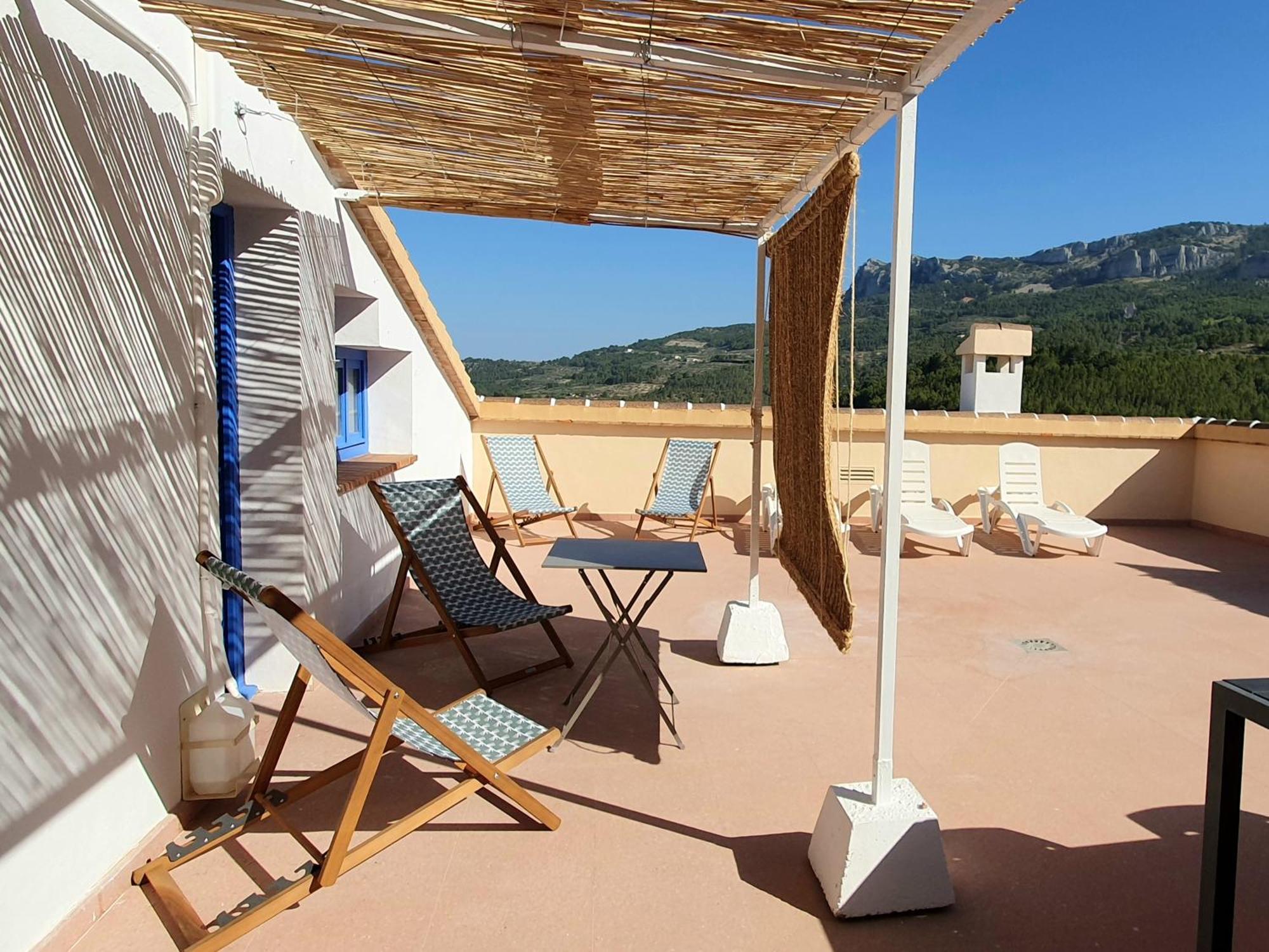Atico Guadalest Rooftop Apartment With 360º Views And Art Exterior photo